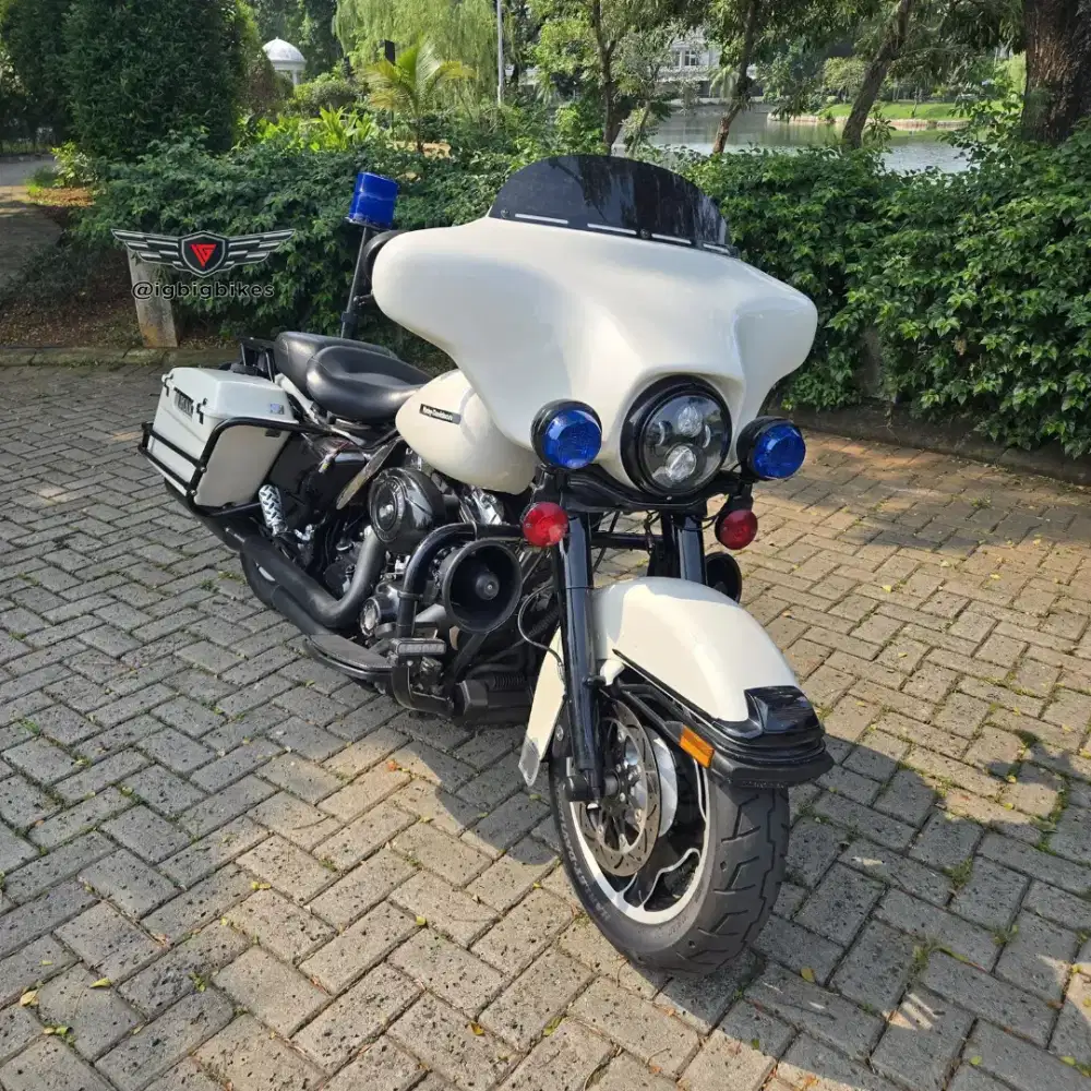 Harley Electra police 2013