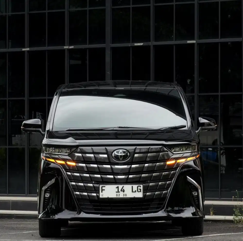Alphard Hybrid 2023