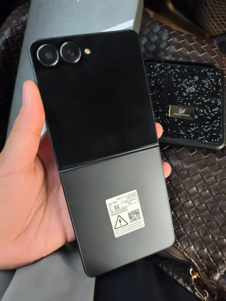 Samsung Z Flip 7 12/256GB Resmi SEIN Fullset original