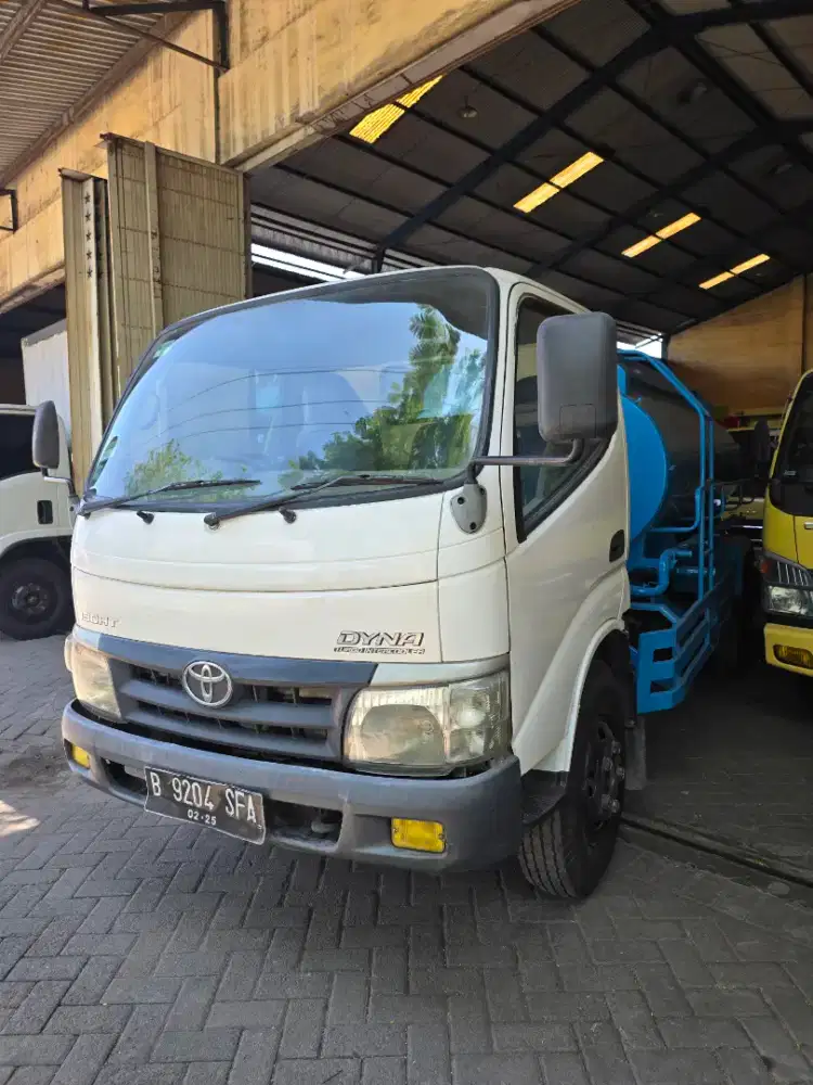 FS Toyota Dyna 130HT Tangki Besi 5000L 2015 pmk 2016