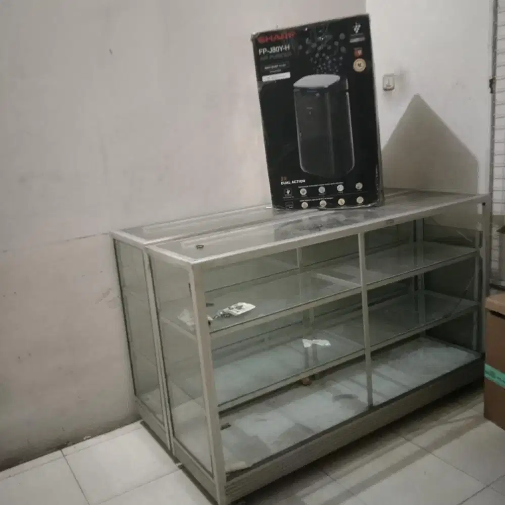 penyedot ruangan sama etalase