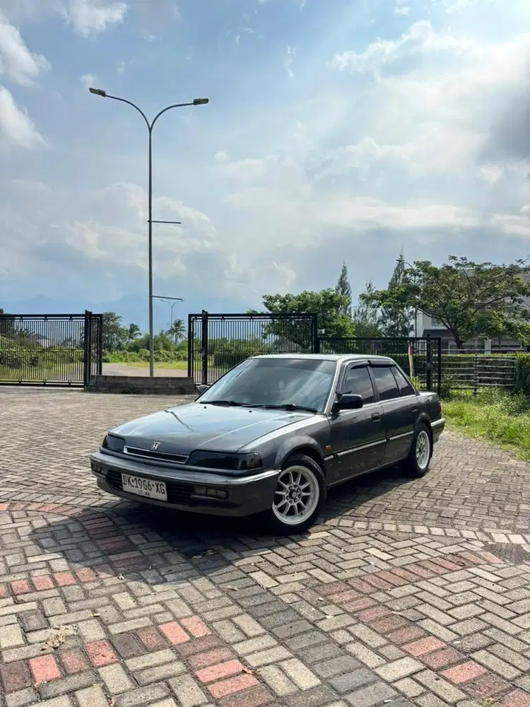Grand Civic 1990