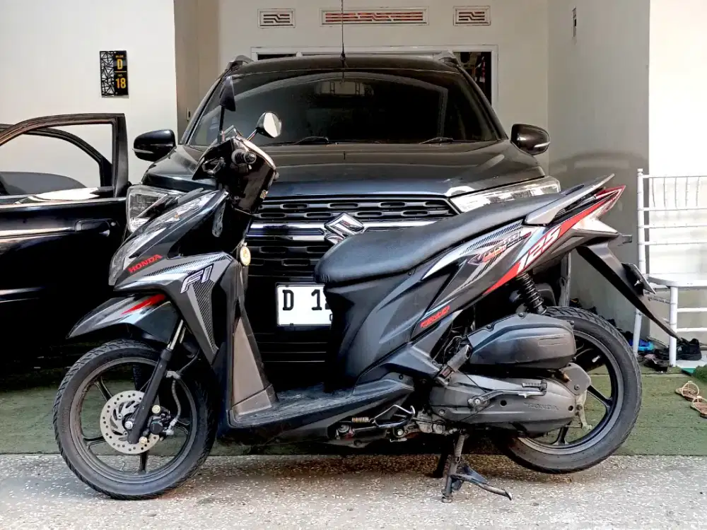 Vario 125 tahun 2013 mulus pajak isi/tt boleh gan cash lebih bagus