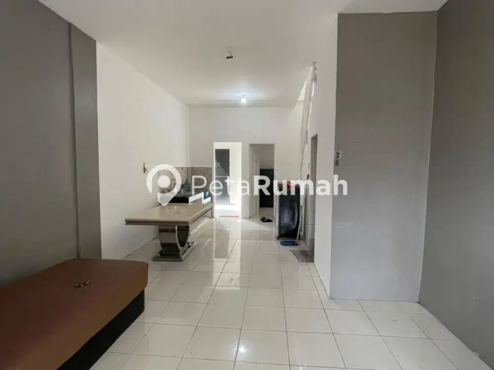 DISEWAKAN TOWNHOUSE JALAN SESER KOMPLEK ALCONIA TOWNHOUSE - DAERAH PANCING (ELVIA)