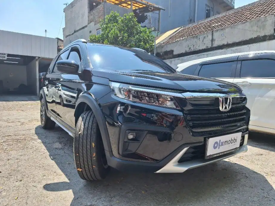 DP MURAH Honda BR-V 1.5 Prestige Bensin-AT 2022 Hitam CUIFB