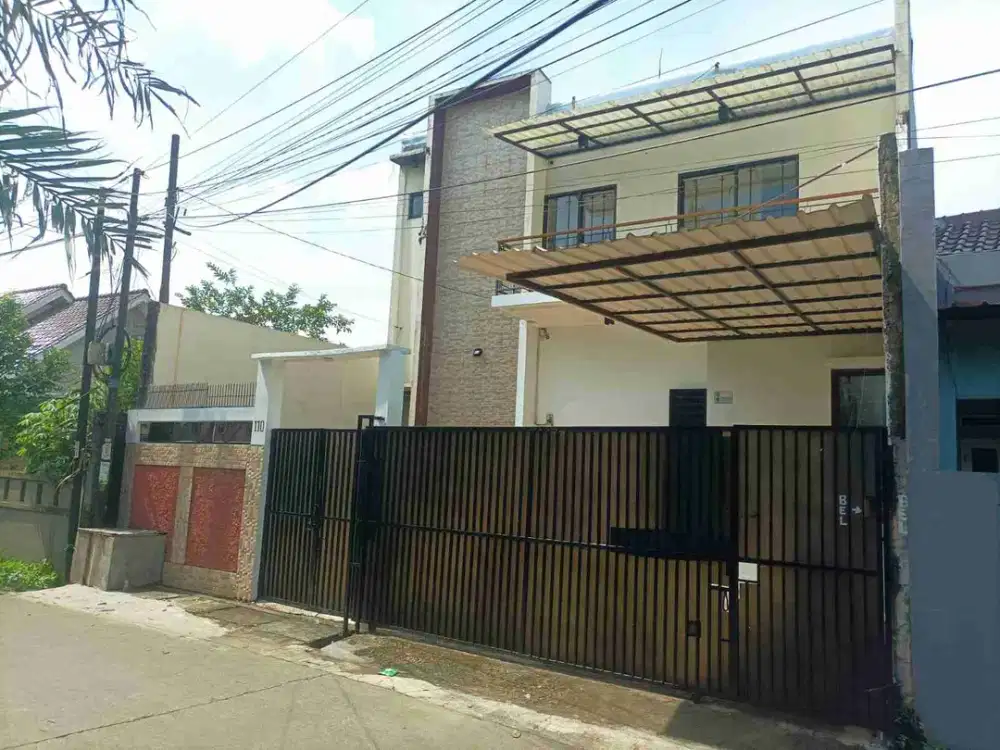 Rumah  2 Lantai Bagus Di Cinere Limo Depok R1704