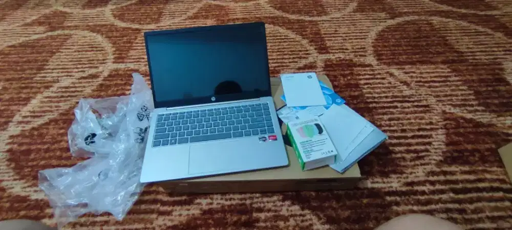 HP 14 inch masih baru 99%