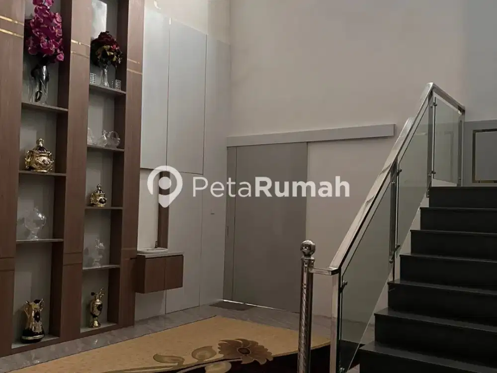 DIJUAL VILLA JALAN SUKA JADI - DAERAH JOHOR (ELVIA)
