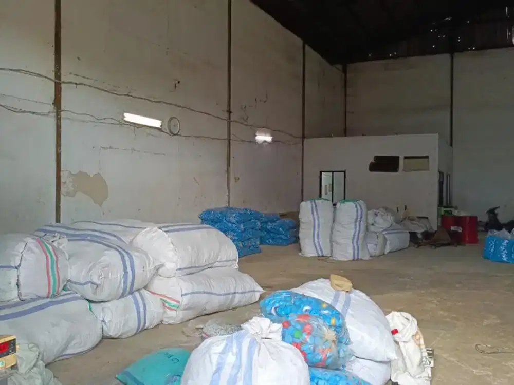 Dijual Gudang Siap Pakai di Pergudangan Salembaran