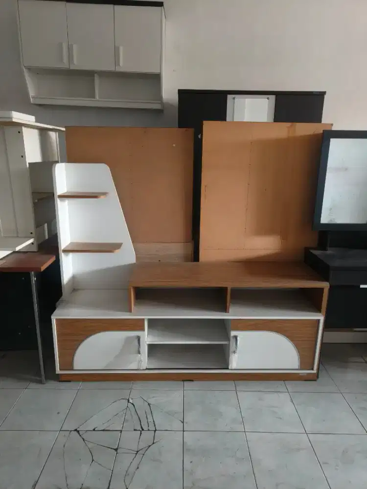 Obral Ex Disply Rak TV sekaligus Lemari Rak Pajangan