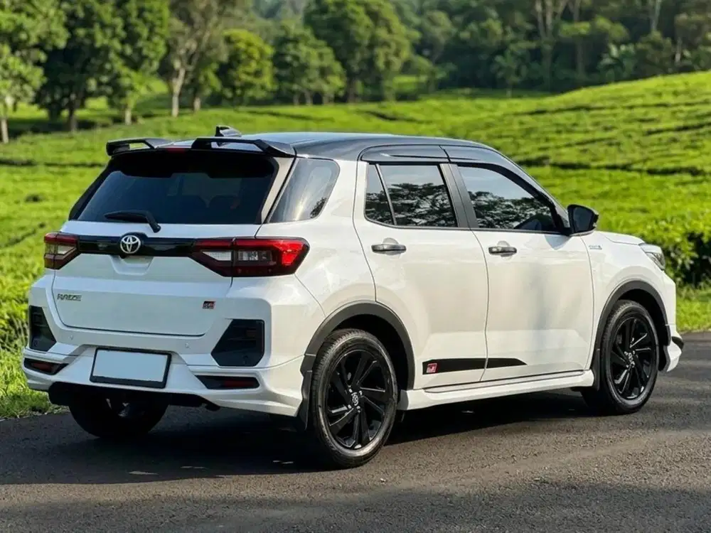 Toyota Raize GR sport 1.0 two tone AT