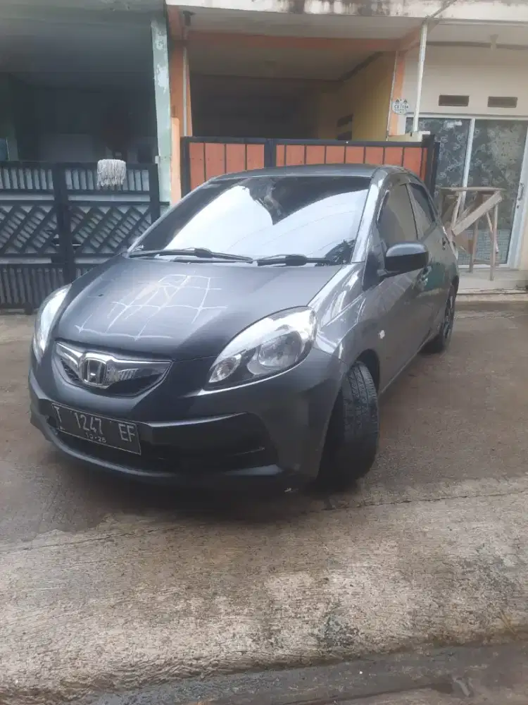 Brio satya 1.2 S M/T ckd abu abu metalik 2014