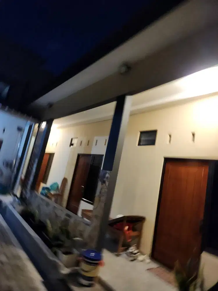 Kos Putri dan Karyawati
