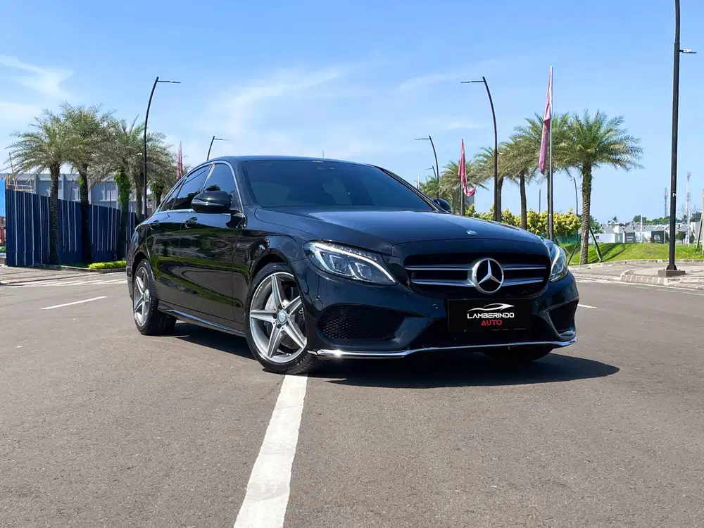 MERCEDES BENZ C250 AMG LINE 2.0 TURBO 2016 PANORAMIC SUNROOF LOW ODO !