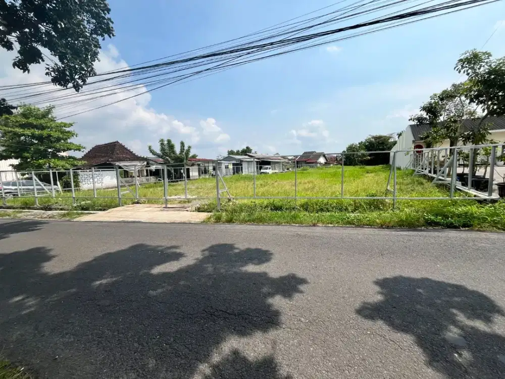 Tepi Aspal Jl. Palagan-Damai, Samping Persis Vila & Resto: Tanah Besar Area Sultan. Bukan Kavling Nempel Selokan