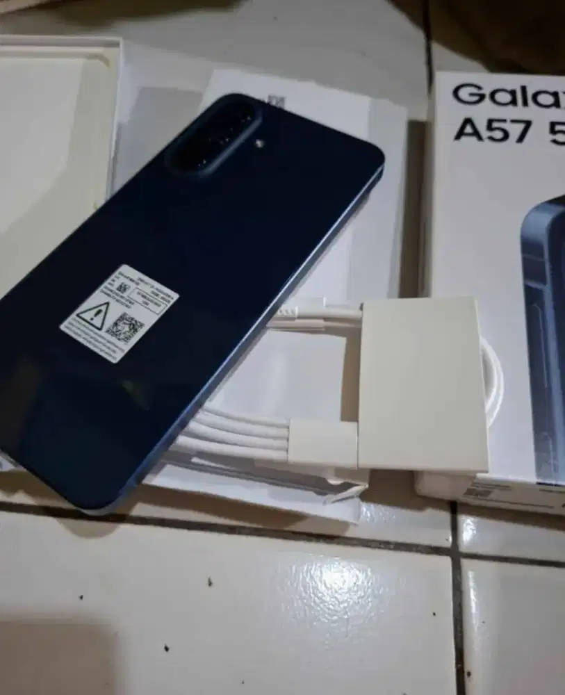Samsung A57 12/256