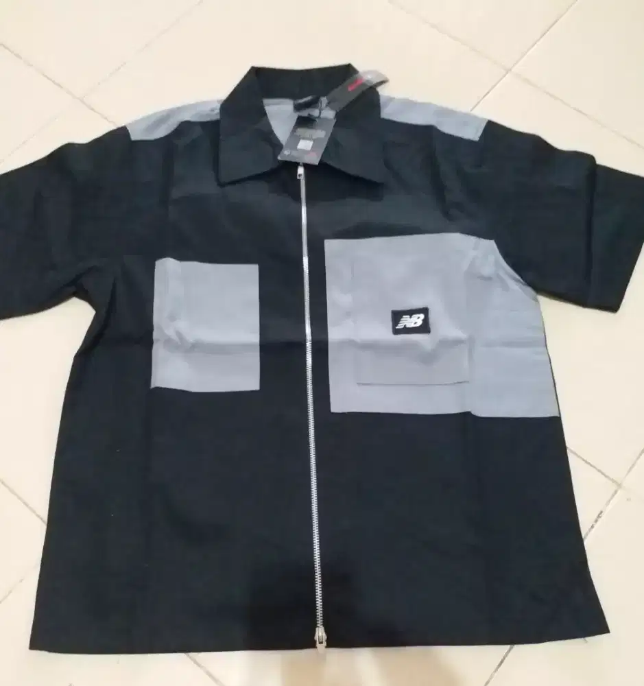 Kemeja zipper NB original Size L (LD 110), Baru Fulltag