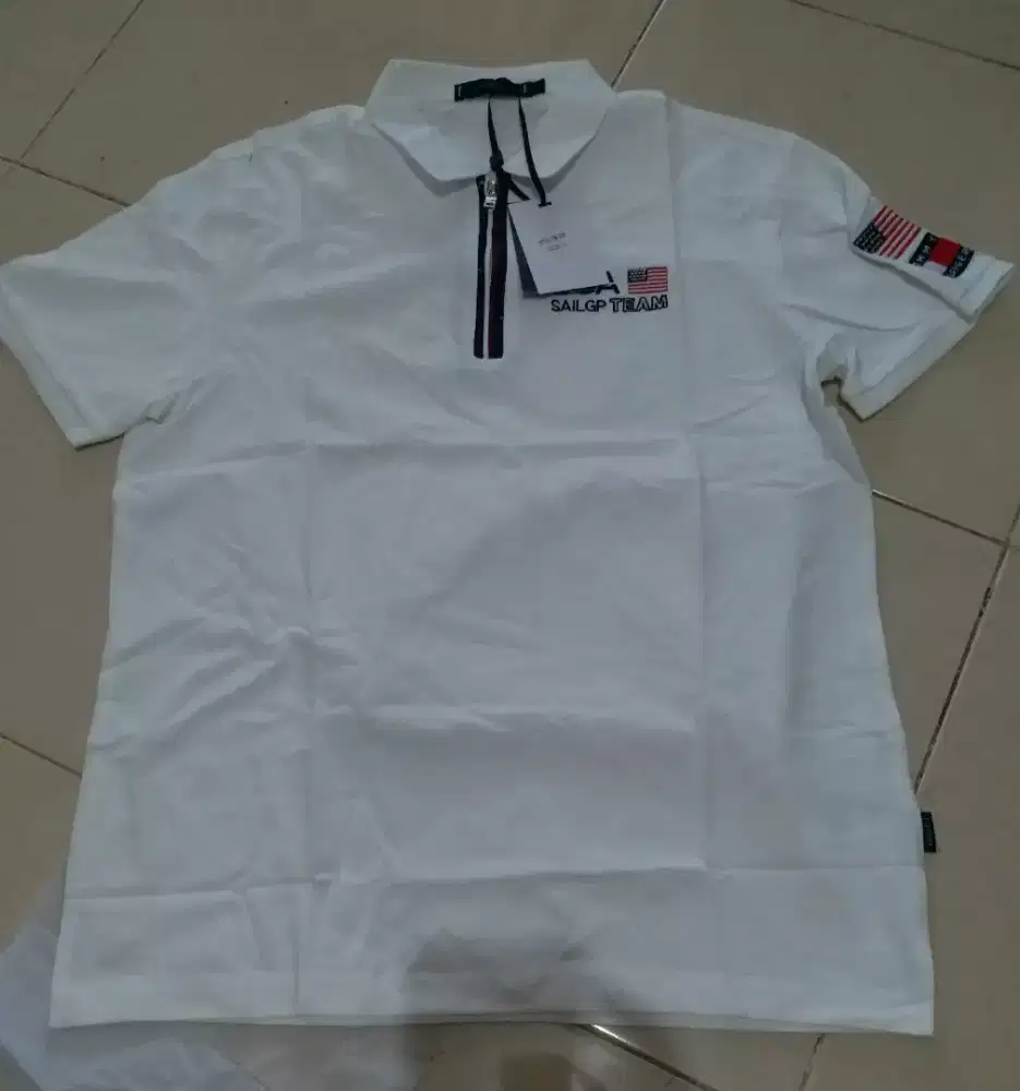 Koas Kerah Tommy Hilfiger original Size L (LD 110) Baru Fulltag