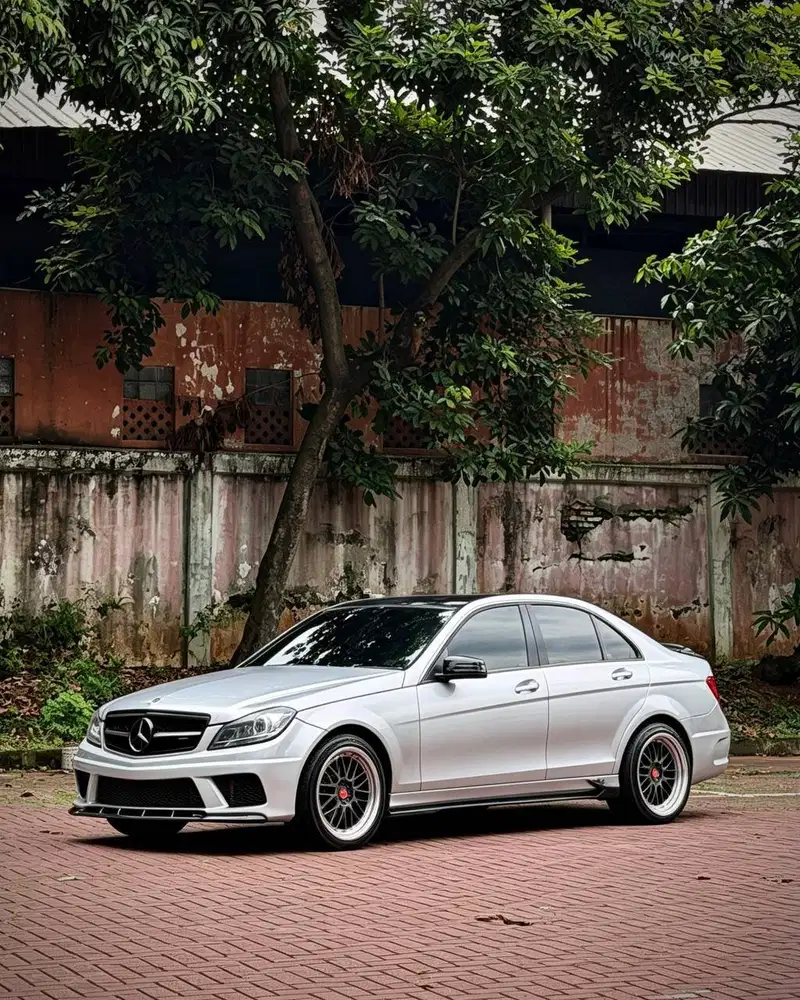 Mercedes Benz C200 CGI Silver 2012 TdpMurmer Ori Menarik Bu Antik Baru