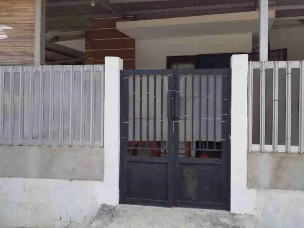 Disewakan Rumah hook murah siap huni di Harapan Mulya Harapan indah Bekasi