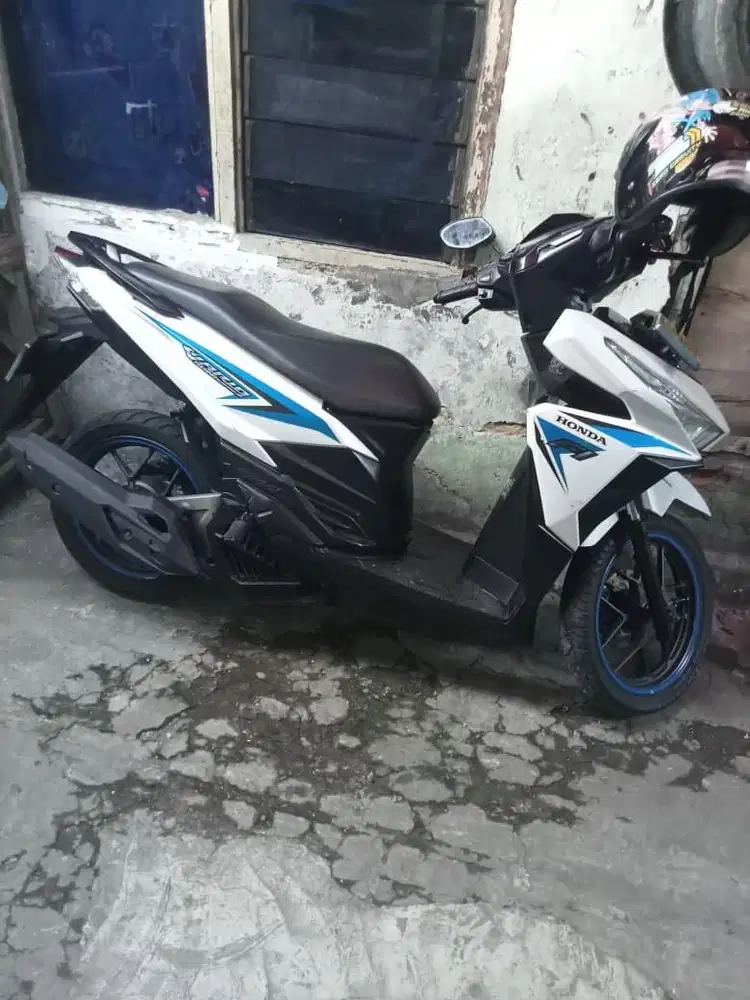 Dijual Motor Vario 2015 Masih Mulus pajak masih lama Surat Lengkap