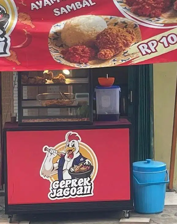 Meja dan etalase kaca Harga Nego