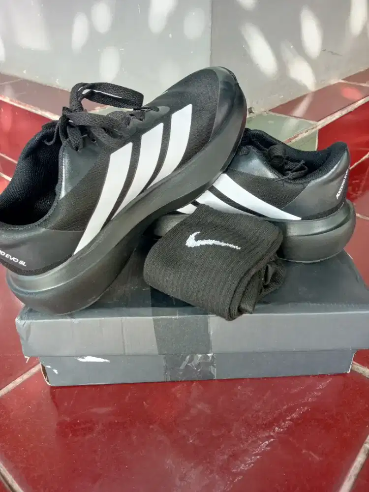 Sepatu Adidas Adizero Evo SL sports no 41 April baru 1 bulan