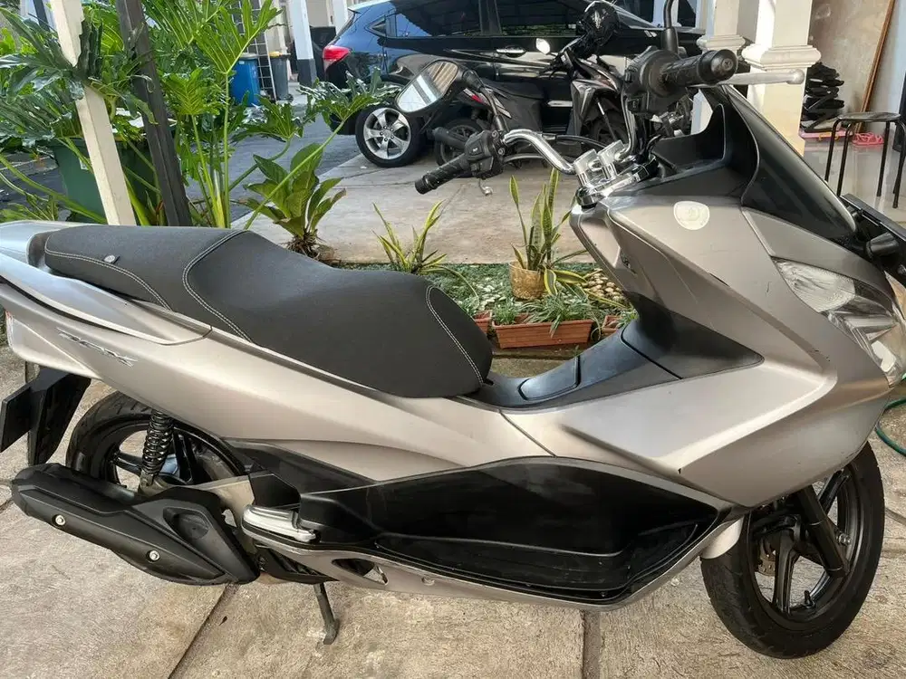 DI JUAL HONDA PCX CBU 2016