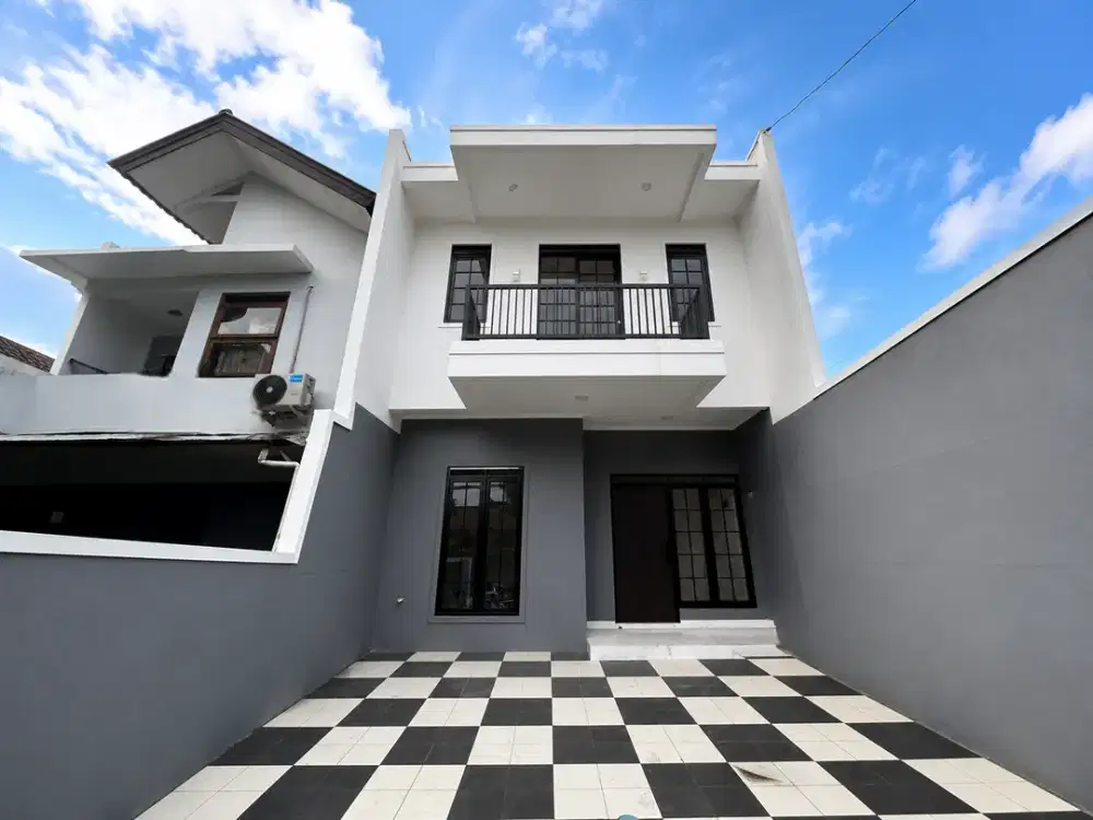 Rumah Baru Turangga Bandung Dekat Trans Studio, 4+1 KT