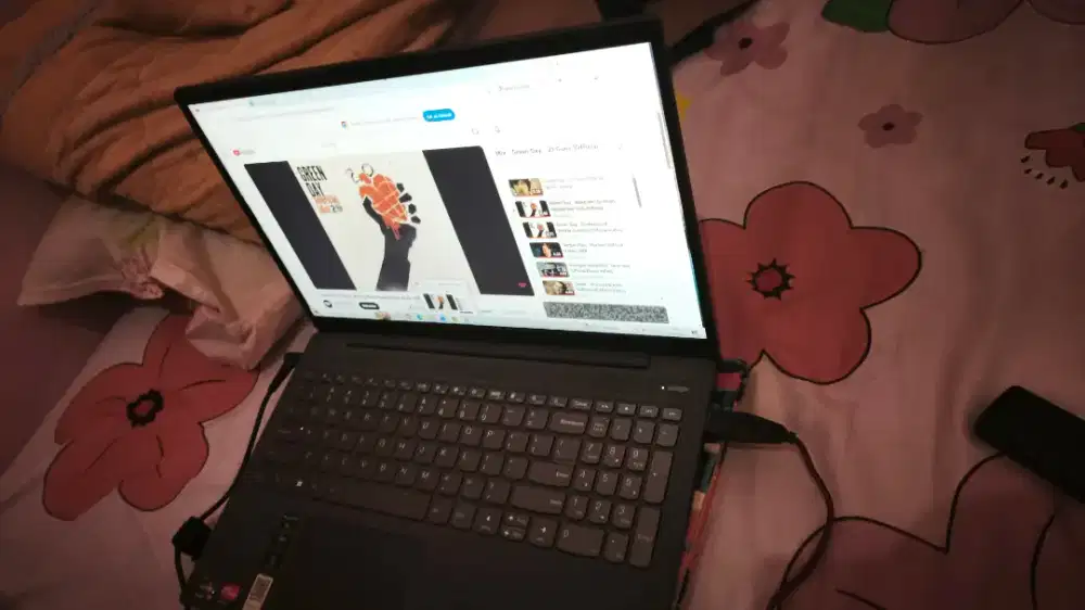 Lenovo Ideapad ryzen 7 SSD 512GB RAM 8GB