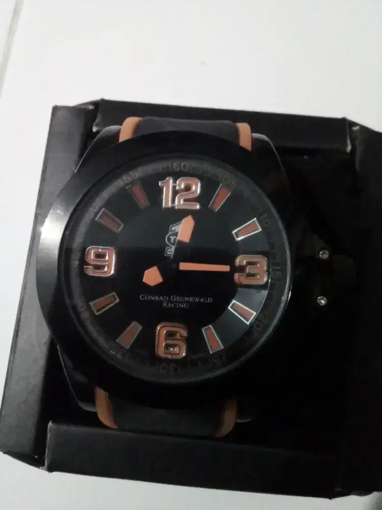 Baru, segel dan original.