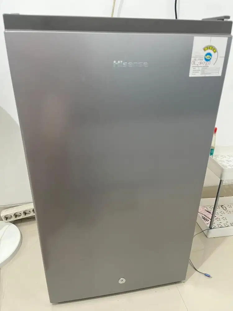Kulkas Hisense RR120D4IGN