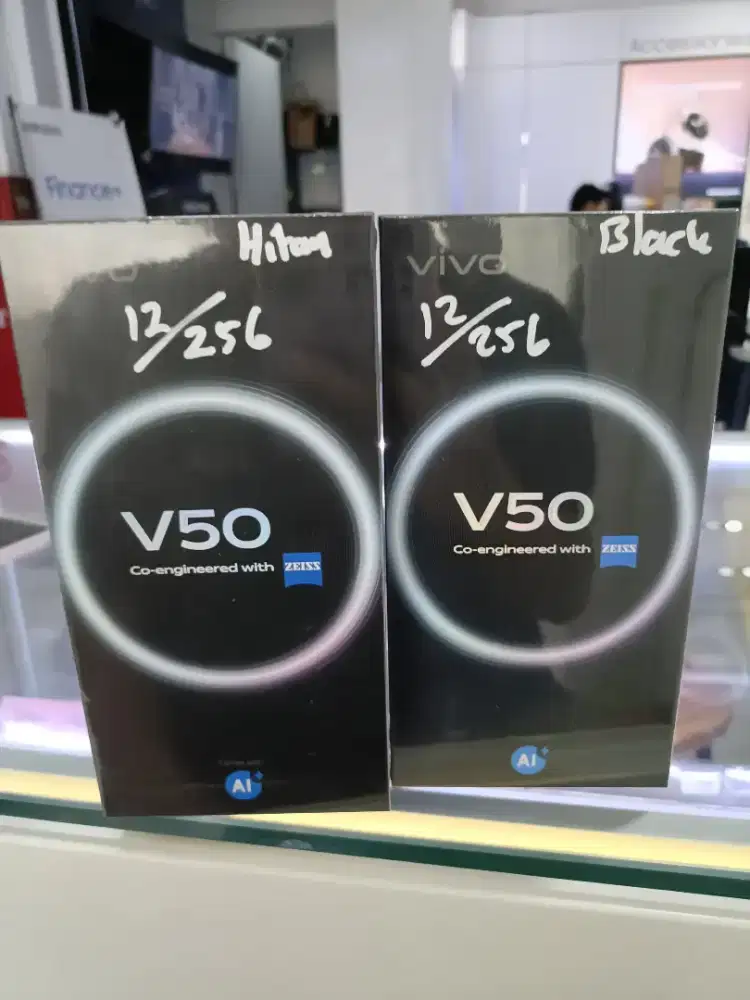 Vivo V50 5g 12/256 New segel black & red