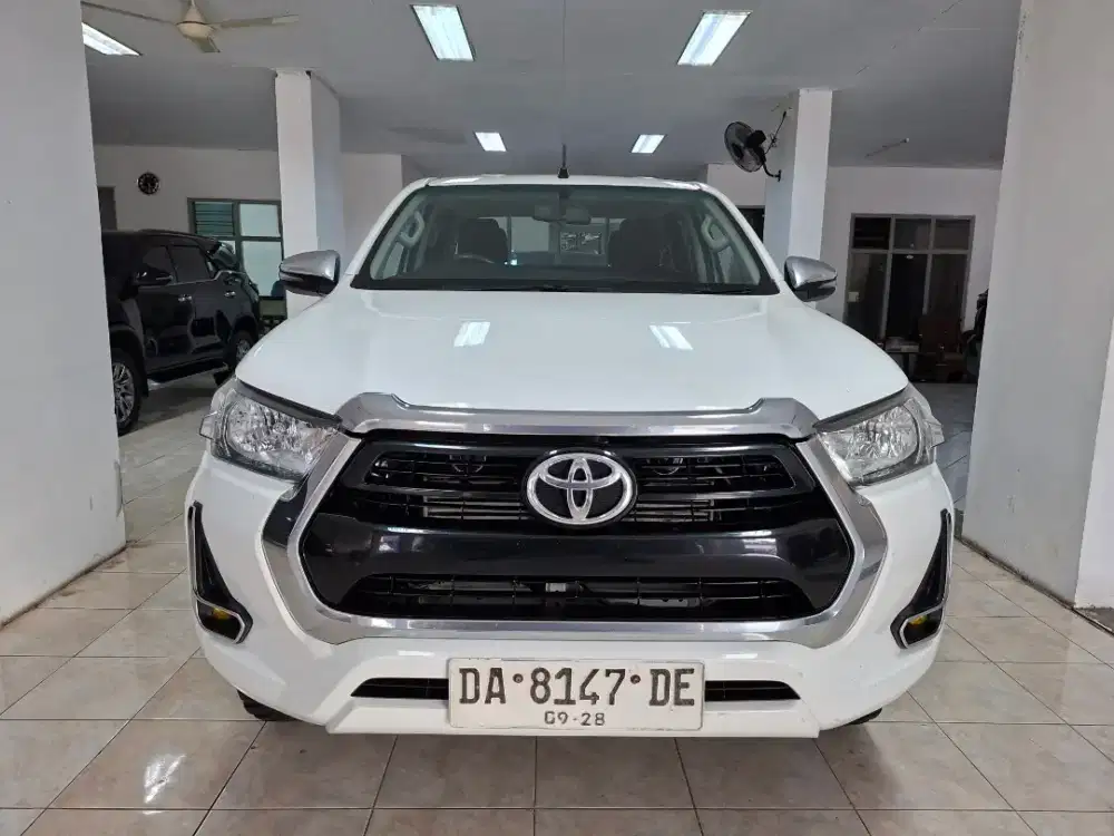 Toyota Hilux 2.4 G Dieael 4x4 D Cab 2023