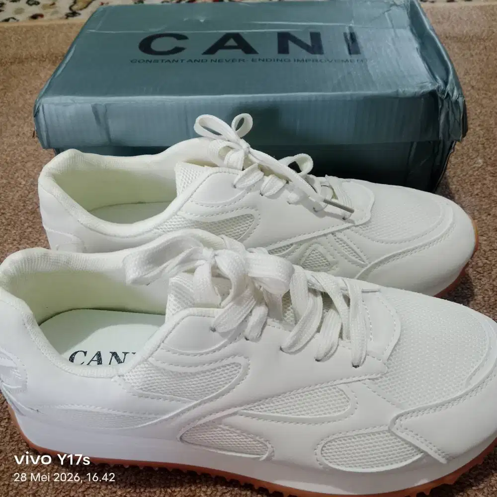 Sepatu cani korea dn sandal cross