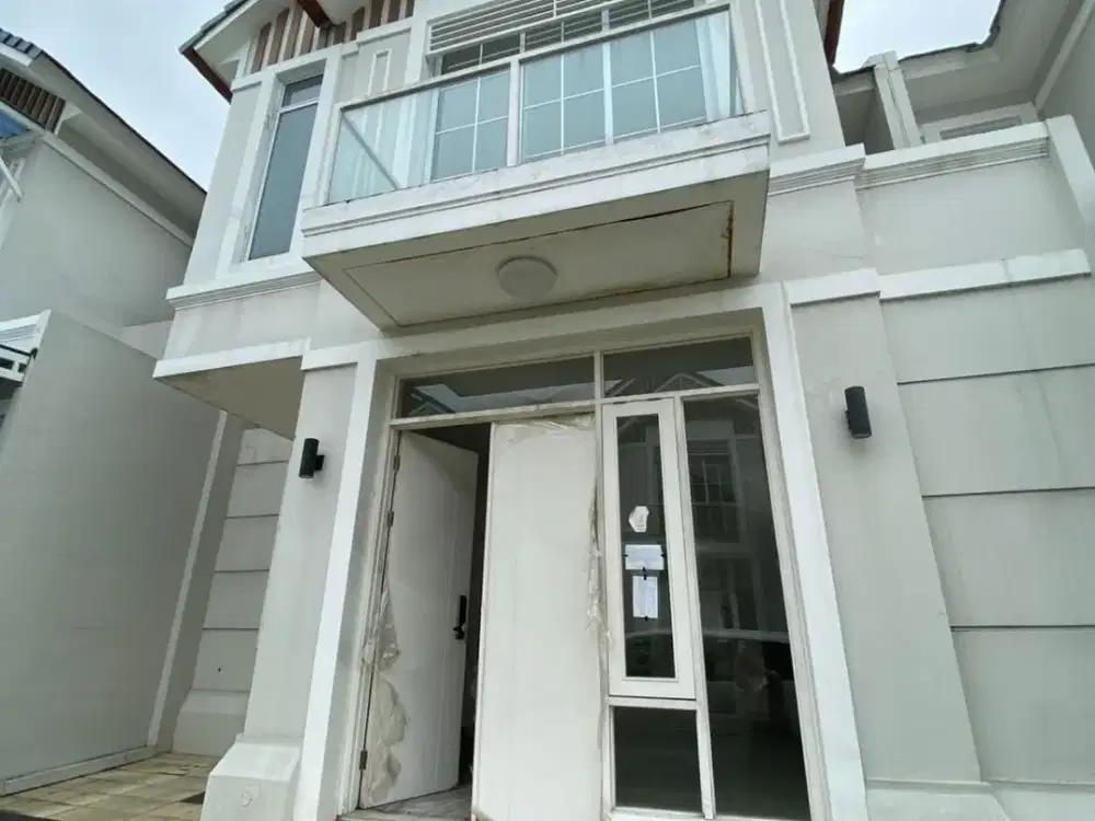 DISEWAKAN RUMAH KOSONGAN NEW HOUSE SIAP ISI @RUMAH LAVON SWAN CITY