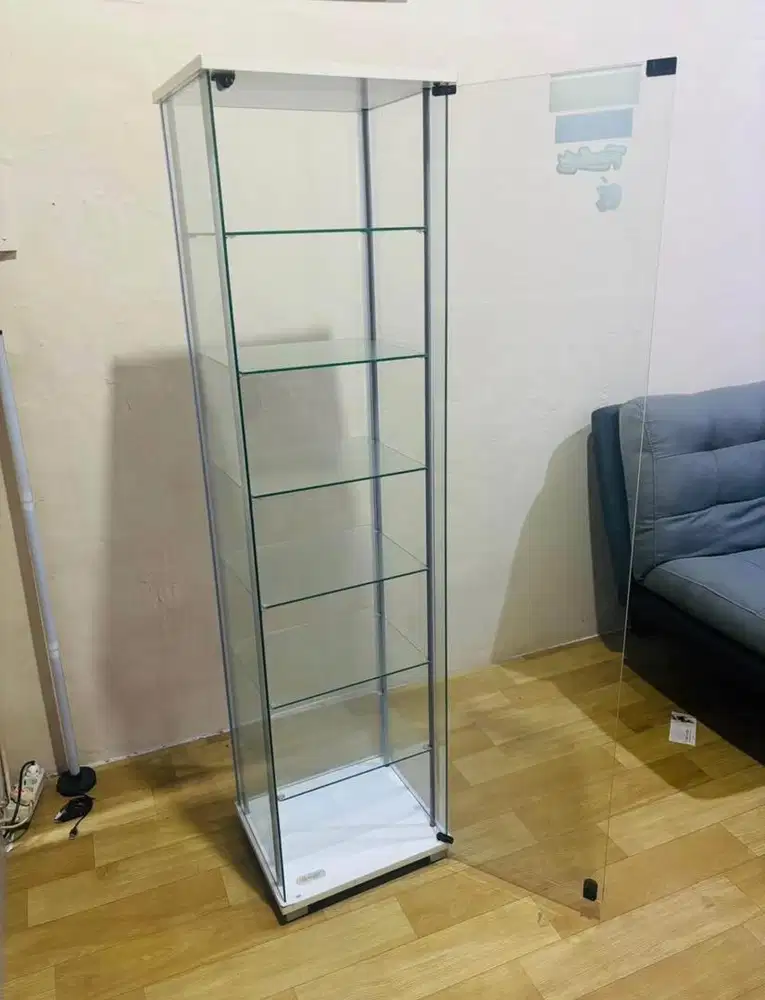 Lemari Display Kaca Minimalis Modern / Rak Pajangan Kaca Premium