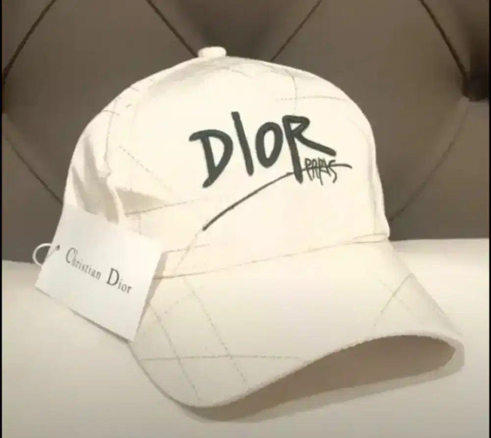 Topi Dior Paris