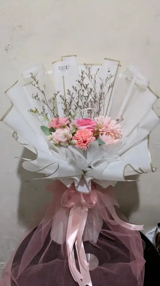 Buket bunga artificial