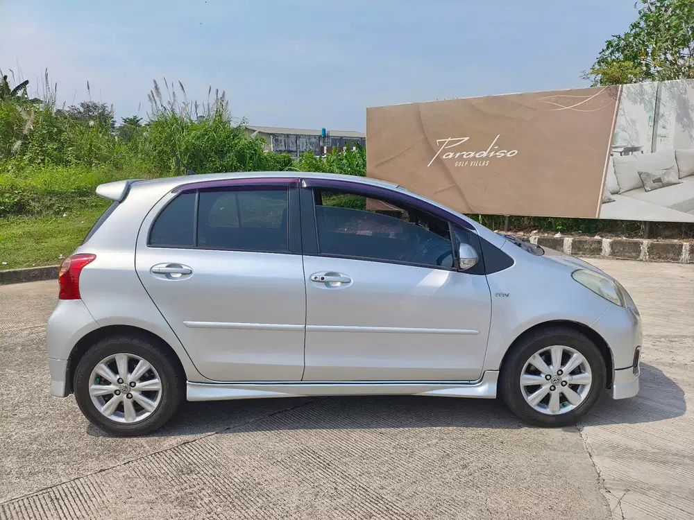 Toyota Yaris 2012 Bensin
