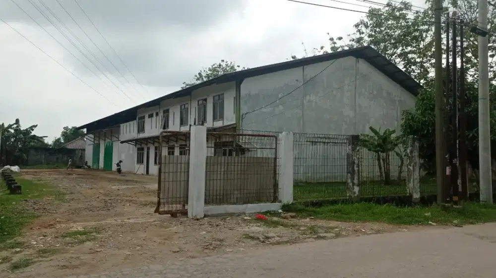 Disewakan 2 gudang Purwosari kalidoni