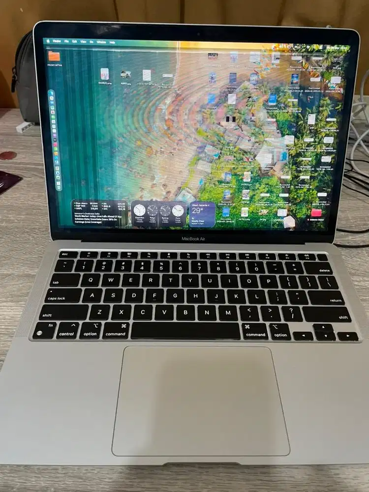 MACBOOK AIR M1 2020 ex iBox