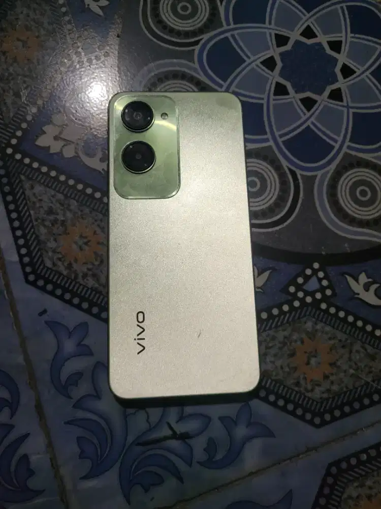 Jual hp vivo y18