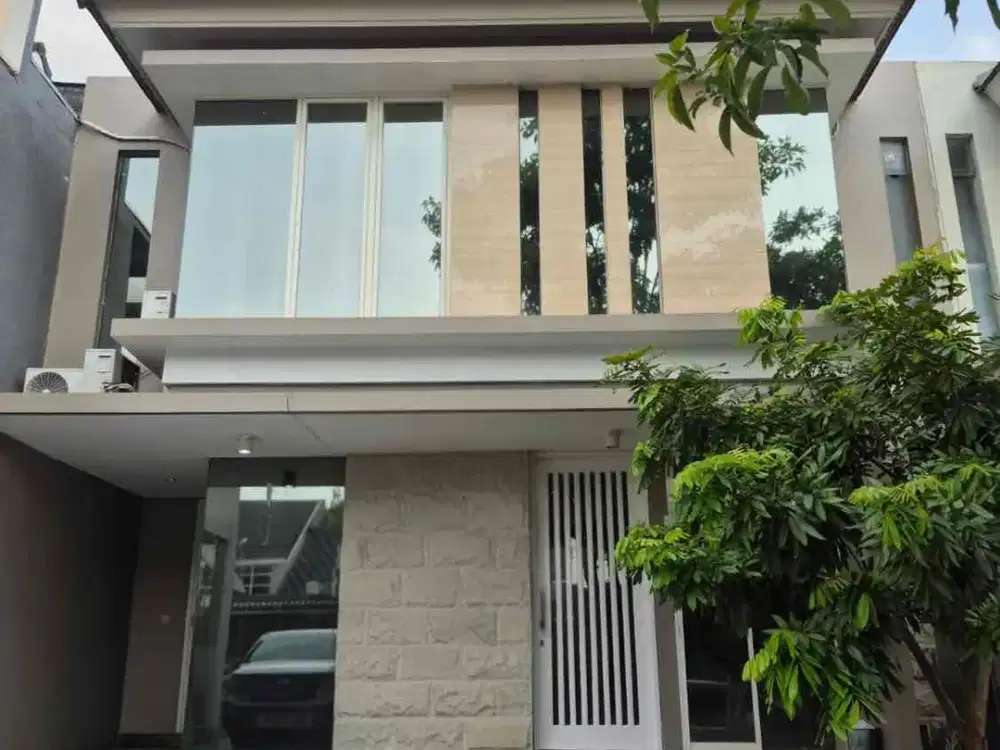 Murah Rumah 2 Lantai Siap Huni Baru Selesai Renov di Taman Puspa Raya, Citraland