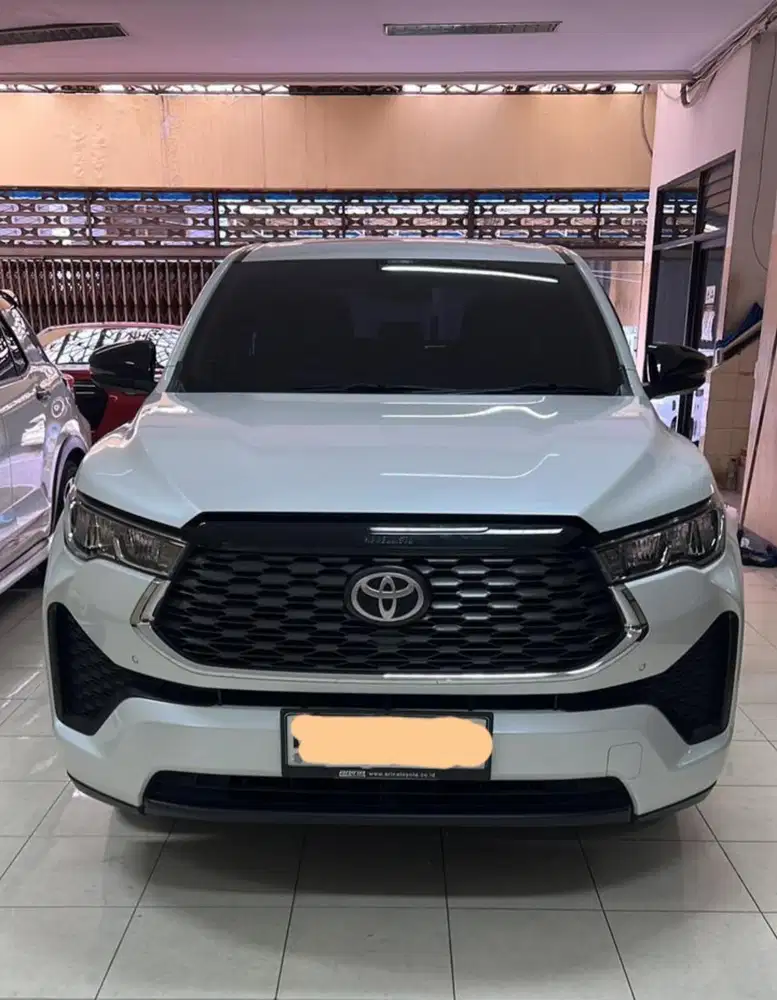 Toyota  Innova Zenix 2.0 V At Th.2023