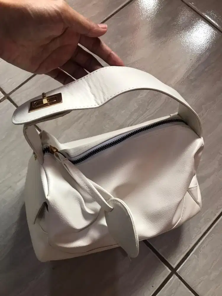preloved tas putih