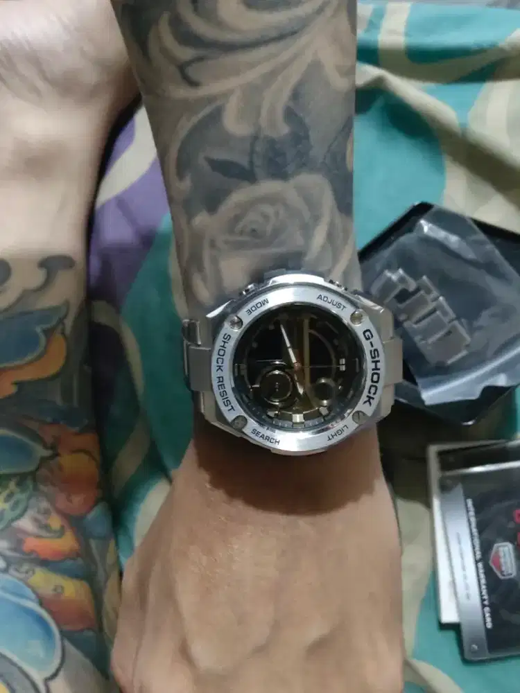 G-SHOCK GST - 210D - 9 ADR