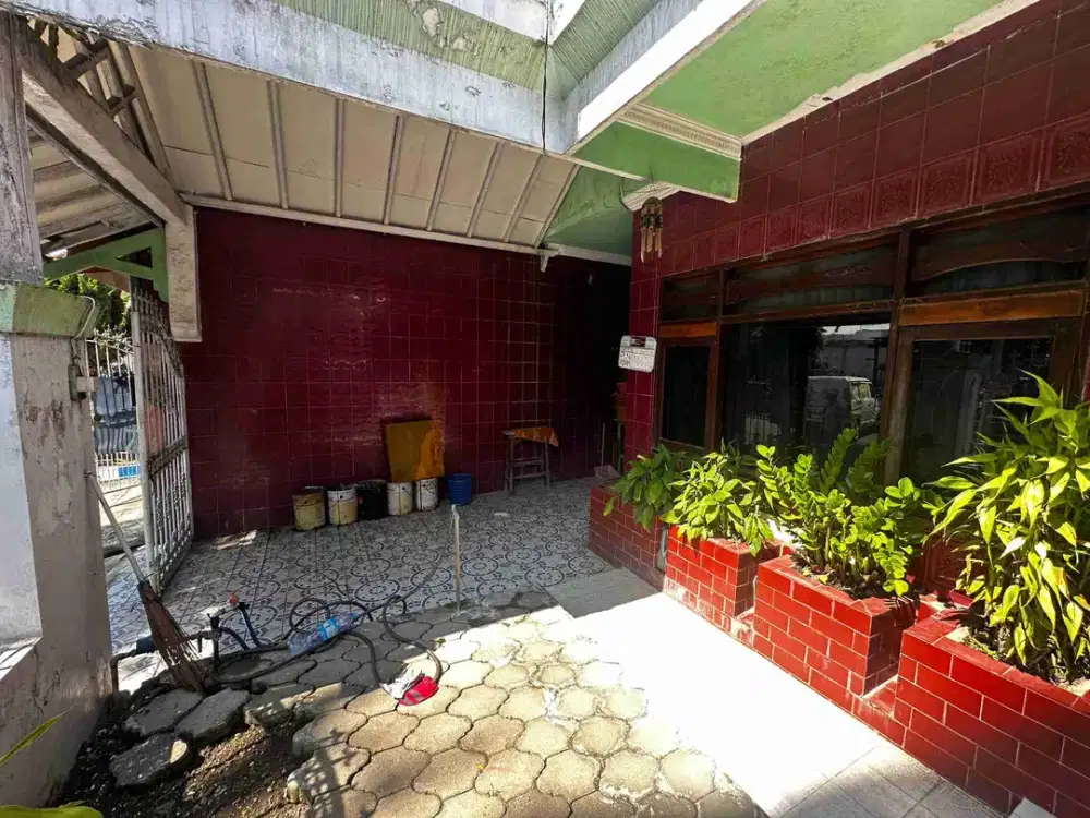 RUMAH MURAH ARAYA HITUNG TANAH DEKAT PLAZA ARAYA DIJUAL CEPAT HARGA NEGO TIPIS!