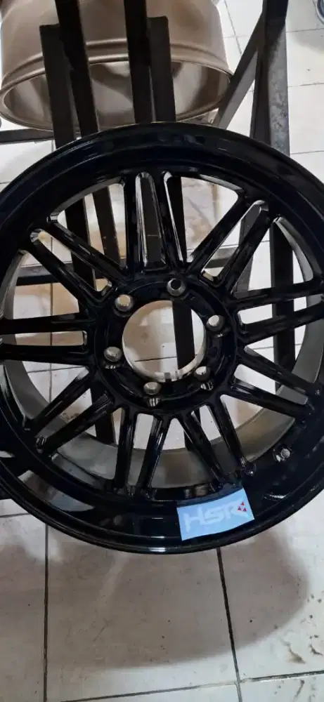 TOBA HRS R18x9 H6x139,7 ETQ RADIANT BLACK