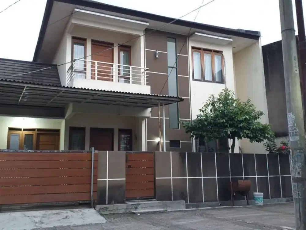 rumah murah minimalis 2 lantai siap huni dalam komplek arcamanik